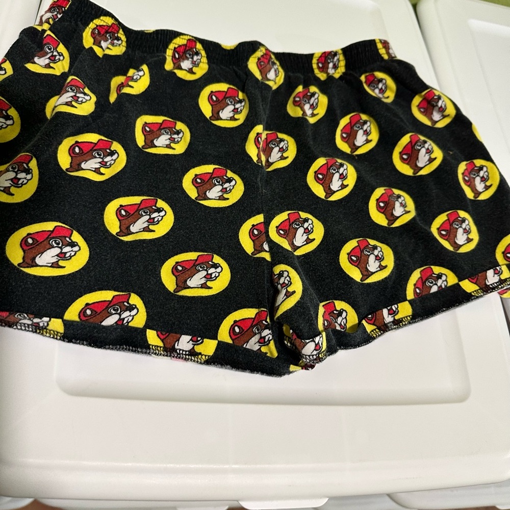 Buc-ee’s Black and Yellow Cartoon Print Shorts